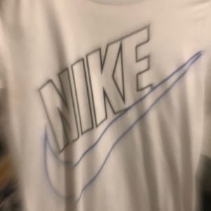 NIKE TEE